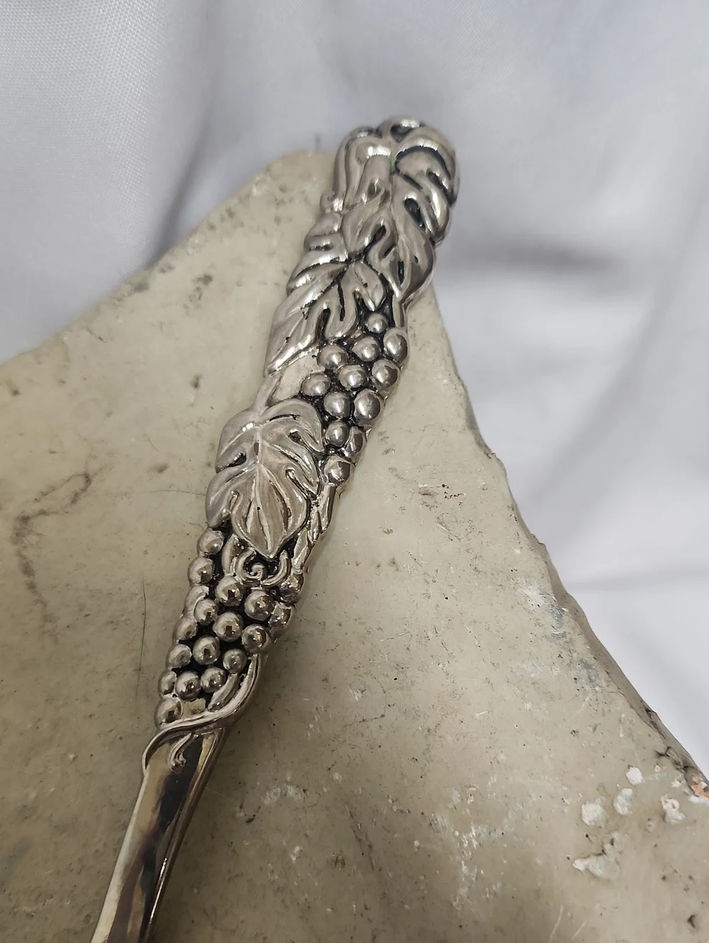 Vintage Godinger Grape Vine Silver Plated Cake/Pie Server